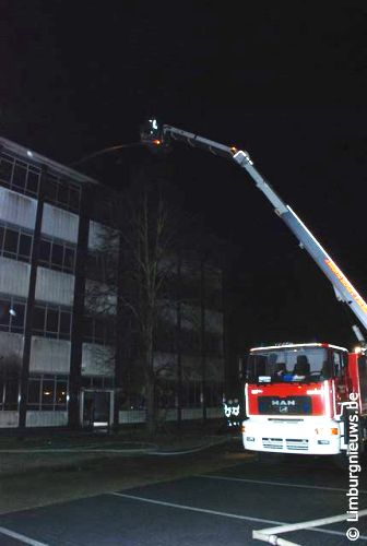 Foto Zware brand legt school in de as + fotoverslag (13 november 2009)